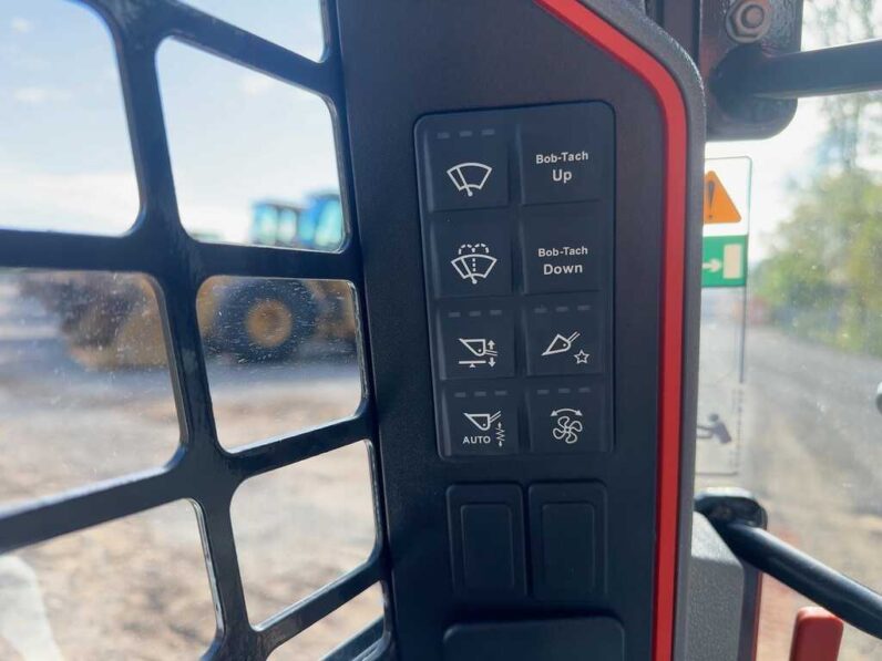 
								2022 Bobcat S66 full									