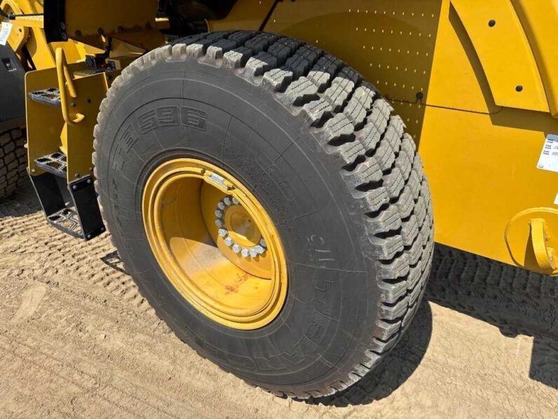 
								2022 Caterpillar 926M full									