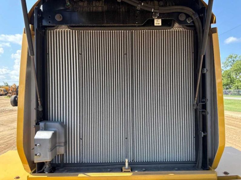 
								2022 Caterpillar 926M full									