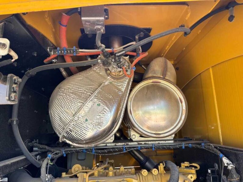 
								2022 Caterpillar 926M full									