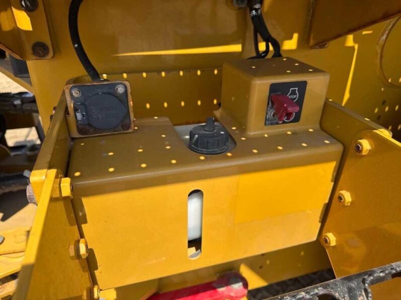 
								2022 Caterpillar 926M full									