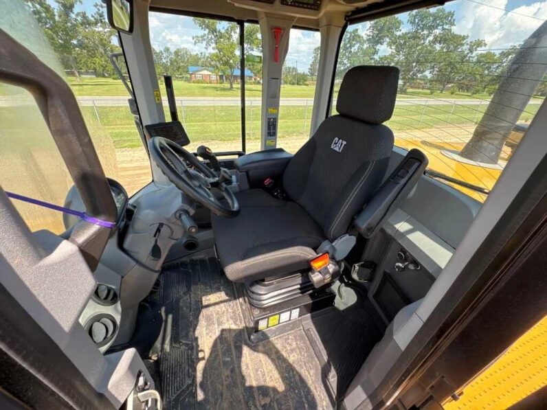 
								2022 Caterpillar 926M full									