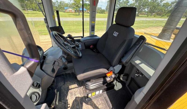 
								2022 Caterpillar 926M full									