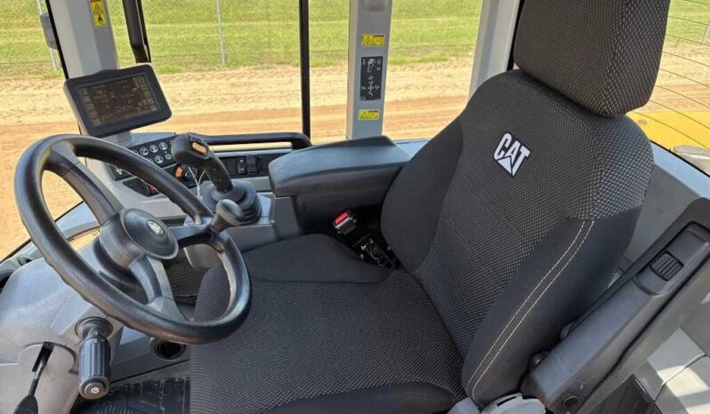 
								2022 Caterpillar 926M full									