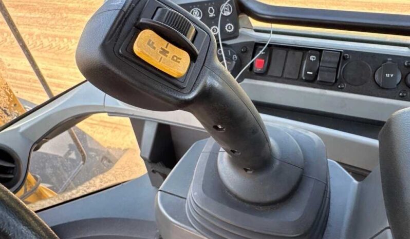 
								2022 Caterpillar 926M full									