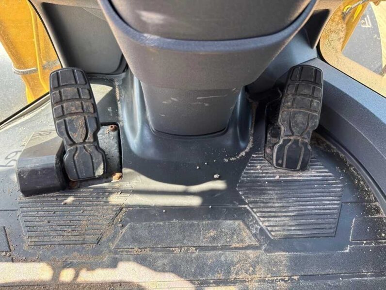 
								2022 Caterpillar 926M full									