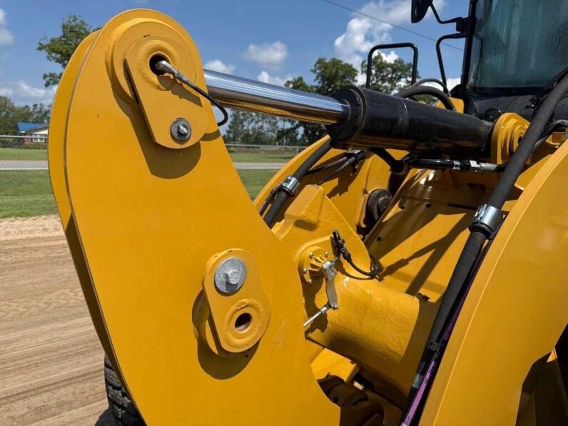 
								2022 Caterpillar 926M full									