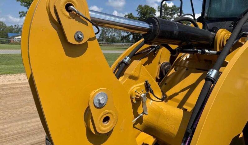 
								2022 Caterpillar 926M full									