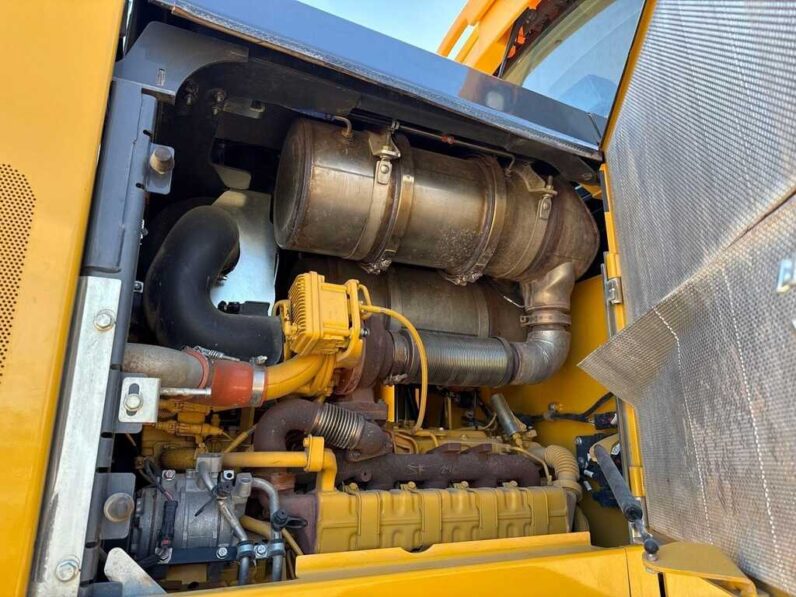 
								2022 John Deere 624 P-Tier full									