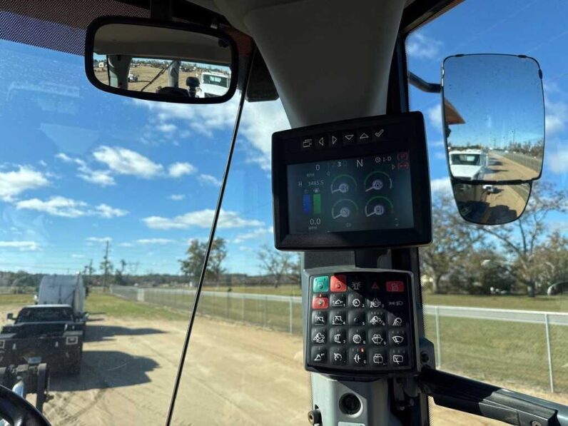 
								2022 John Deere 624 P-Tier full									