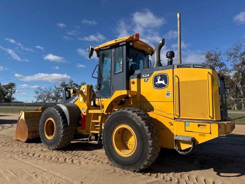 
								2022 John Deere 624 P-Tier full									