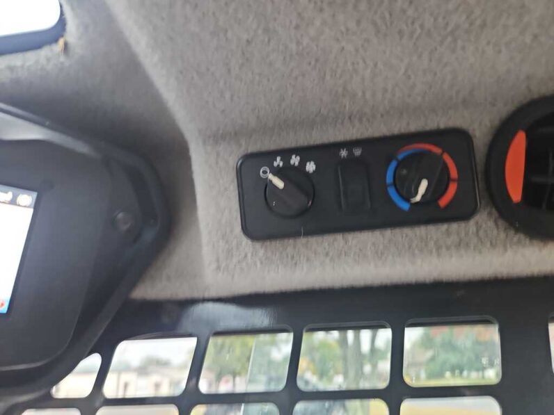 
								2023 Bobcat S64 full									