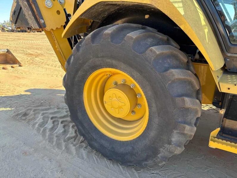 
								2023 Caterpillar 420 full									