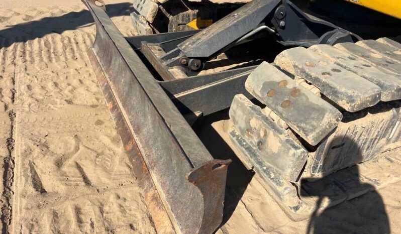 
								2020 John Deere 85G full									