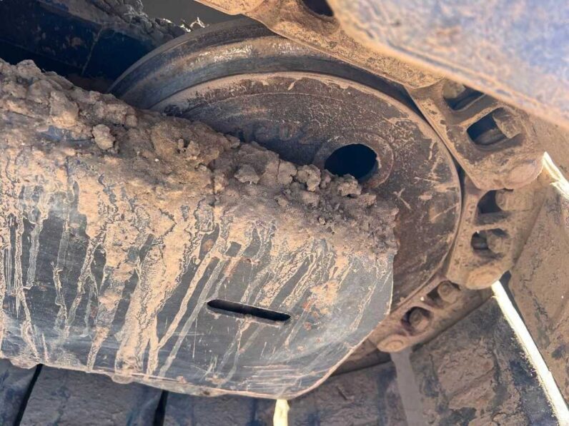 
								2020 John Deere 85G full									