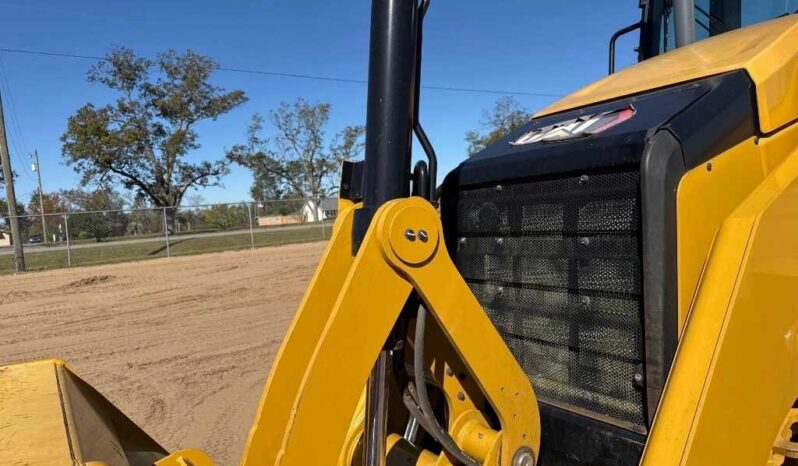 
								2023 Caterpillar 420 full									