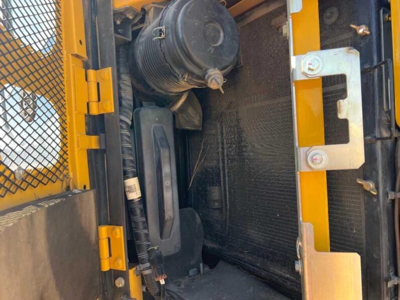 
								2020 John Deere 85G full									