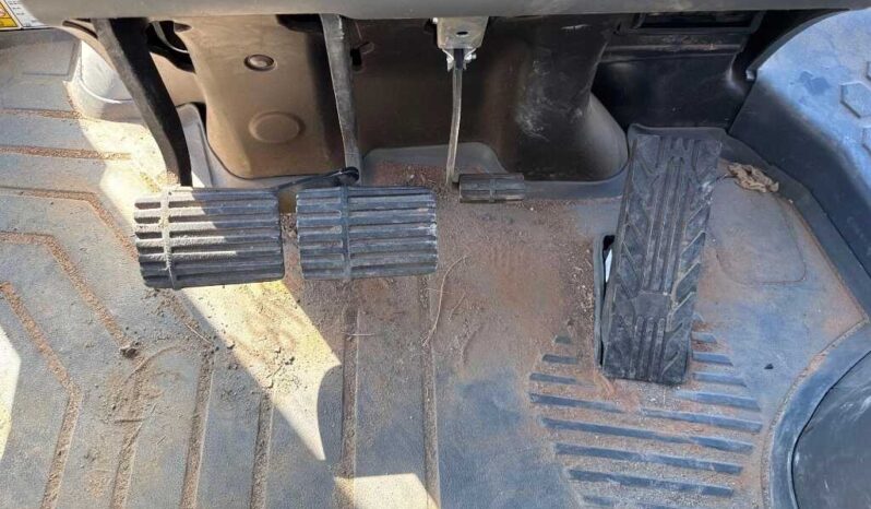 
								2023 Caterpillar 420 full									