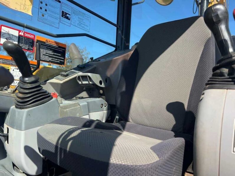 
								2020 John Deere 85G full									