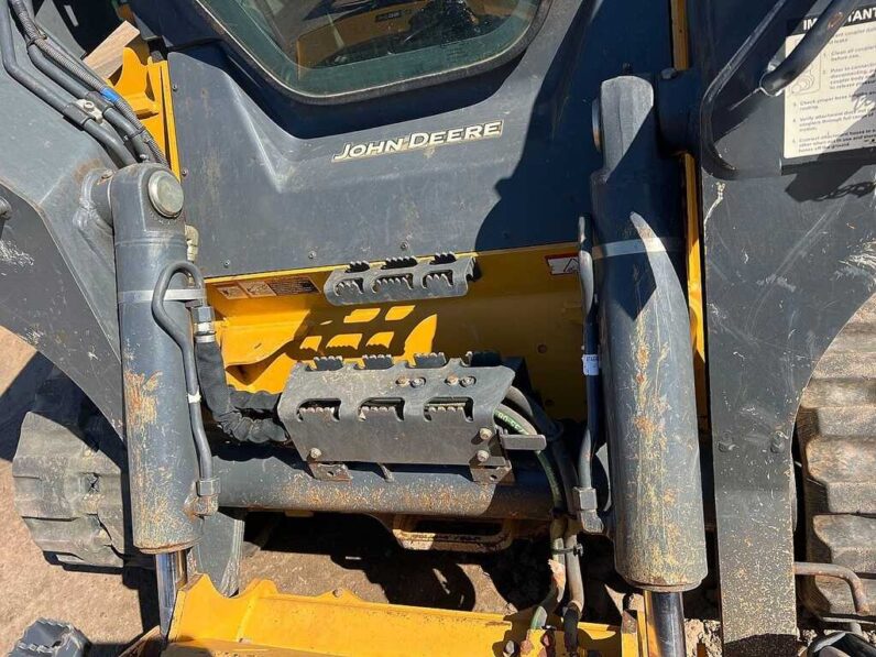 
								2023 John Deere 333G full									