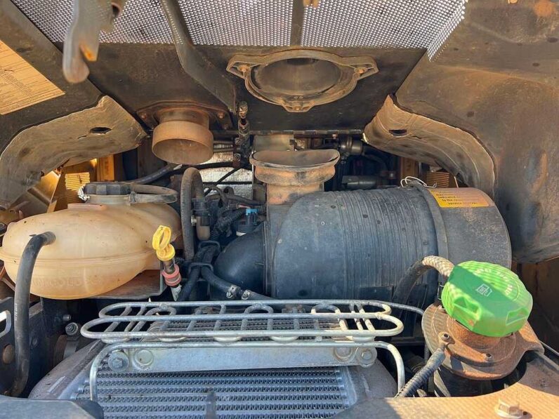 
								2023 John Deere 333G full									