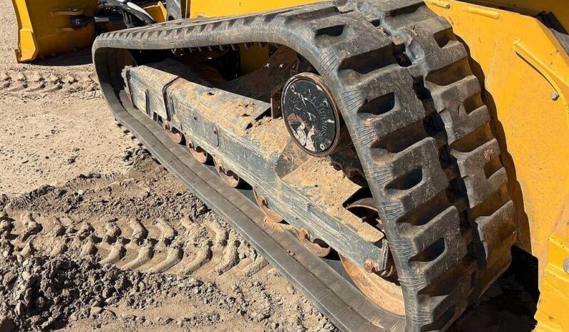 
								2023 John Deere 333G full									