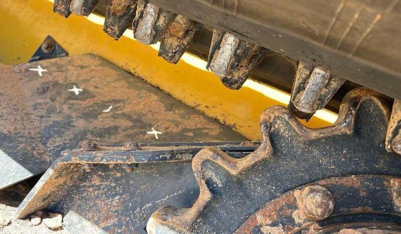 
								2023 John Deere 333G full									