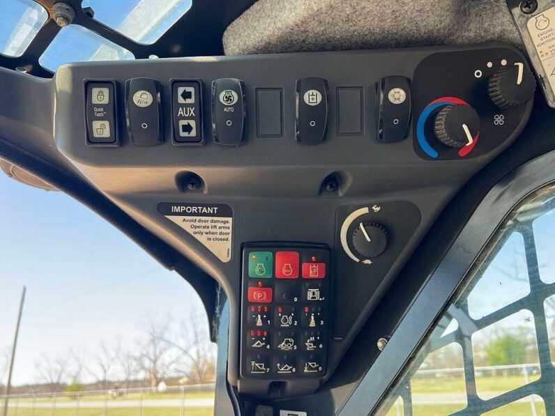 
								2023 John Deere 333G full									