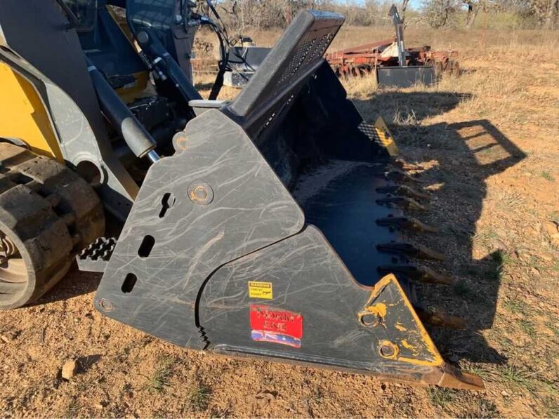 
								2023 John Deere 333G full									