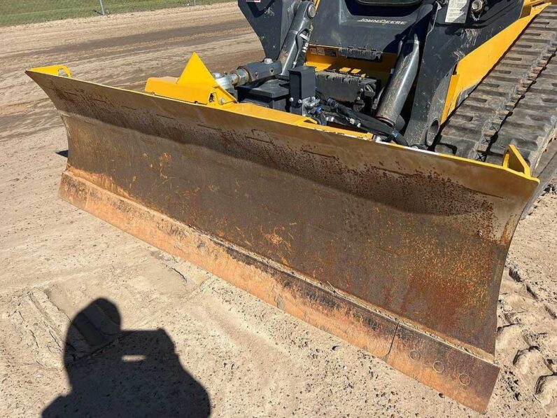 
								2023 John Deere 333G full									