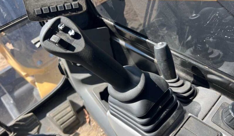 
								2024 Caterpillar 305 CR full									