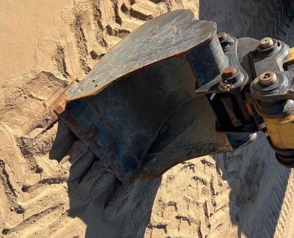 
								2024 Caterpillar 305 CR full									