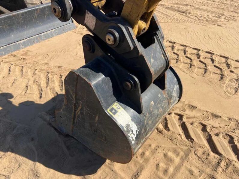 
								2024 Caterpillar 305 CR full									