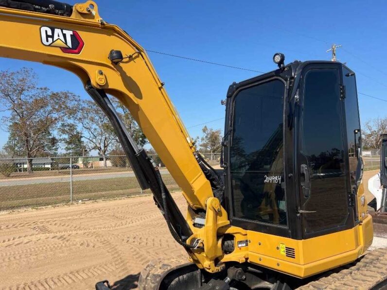
								2024 Caterpillar 305 CR full									