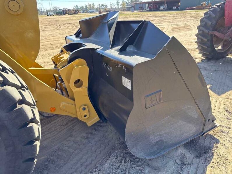 
								2024 Caterpillar 930 full									