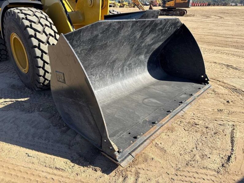 
								2024 Caterpillar 930 full									