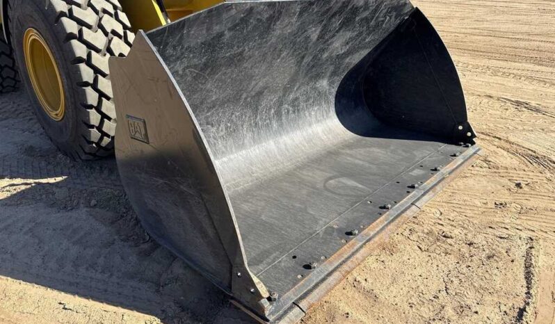 
								2024 Caterpillar 930 full									