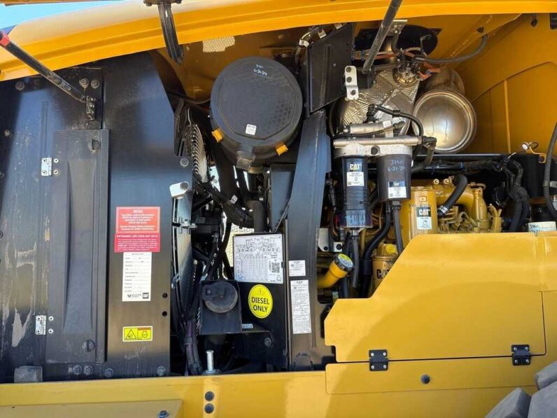 
								2024 Caterpillar 930 full									