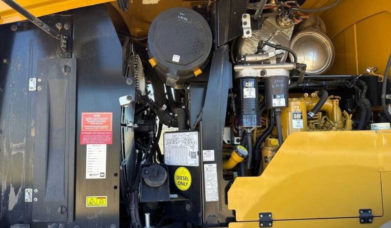 
								2024 Caterpillar 930 full									