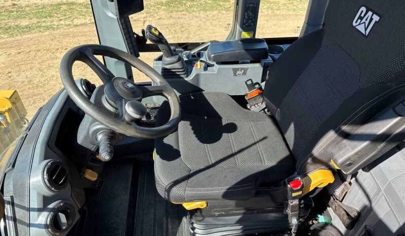 
								2024 Caterpillar 930 full									