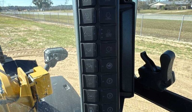 
								2024 Caterpillar 930 full									