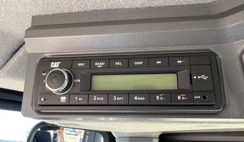 
								2024 Caterpillar 930 full									