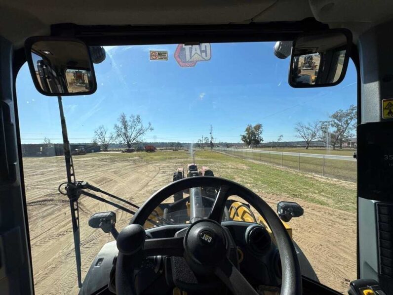 
								2024 Caterpillar 930 full									