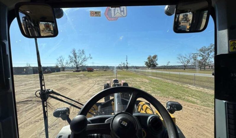 
								2024 Caterpillar 930 full									