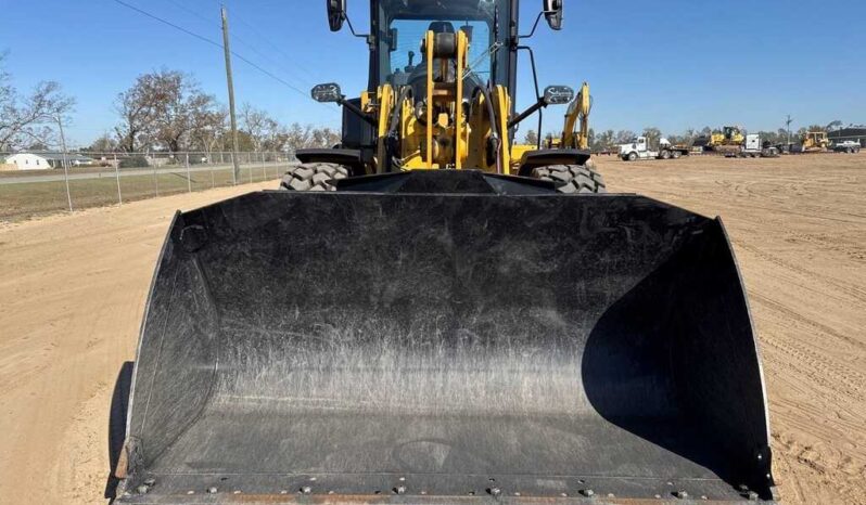 
								2024 Caterpillar 930 full									