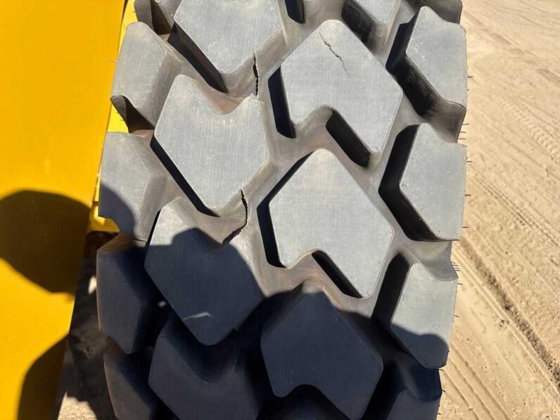 
								2024 Caterpillar 930 full									