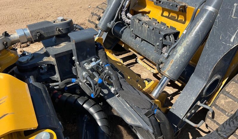 
								2023 John Deere 333G full									