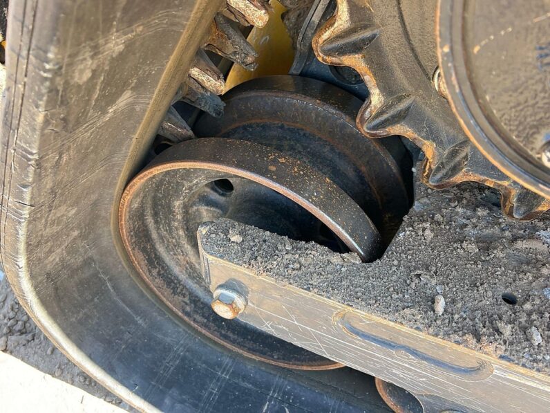 
								2023 John Deere 333G full									