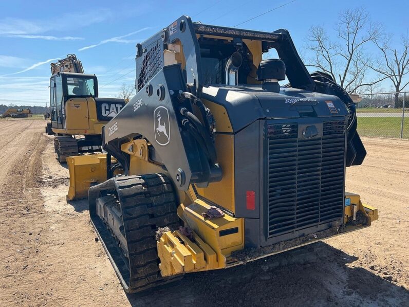 
								2023 John Deere 333G full									