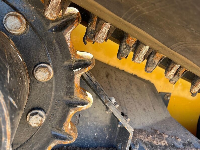 
								2023 John Deere 333G full									